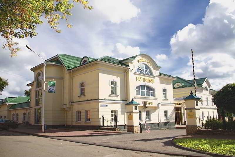 Old Estate Hotel & Spa Pskov Extérieur photo